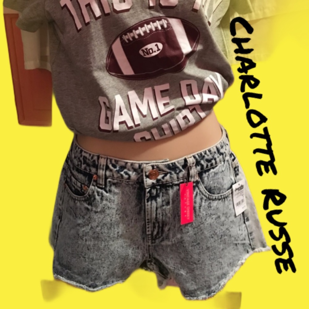 NWT/ jean shorts/sizes 6/Refuge